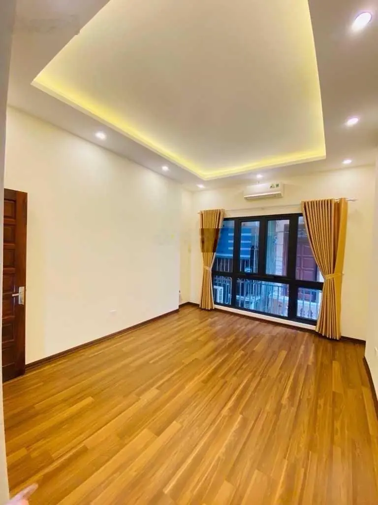 Bán căn mặt phố Nguyễn Xuân Khoát 75m2 6T thang máy, thông sàn, kinh doanh. Oto tải trước nhà