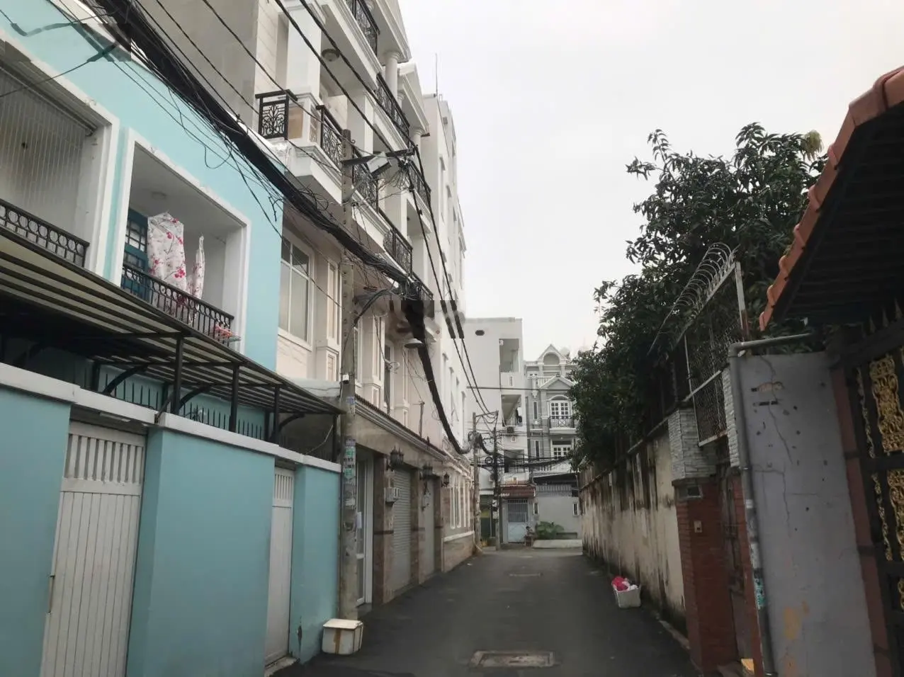Ngay Phạm Văn Đồng, Hiệp Bình Chánh, 5 tầng, 56m2, hẻm oto tải 8 m, sổ hồng riêng, chưa đến 9 t.y