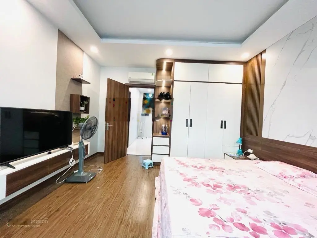 Bán nhà đất Văn Quán, Hà Đông- nhà đẹp dân xây-đường ô tô tránh- lô góc 2 thoáng- 51m2- giá:10,4 tỷ