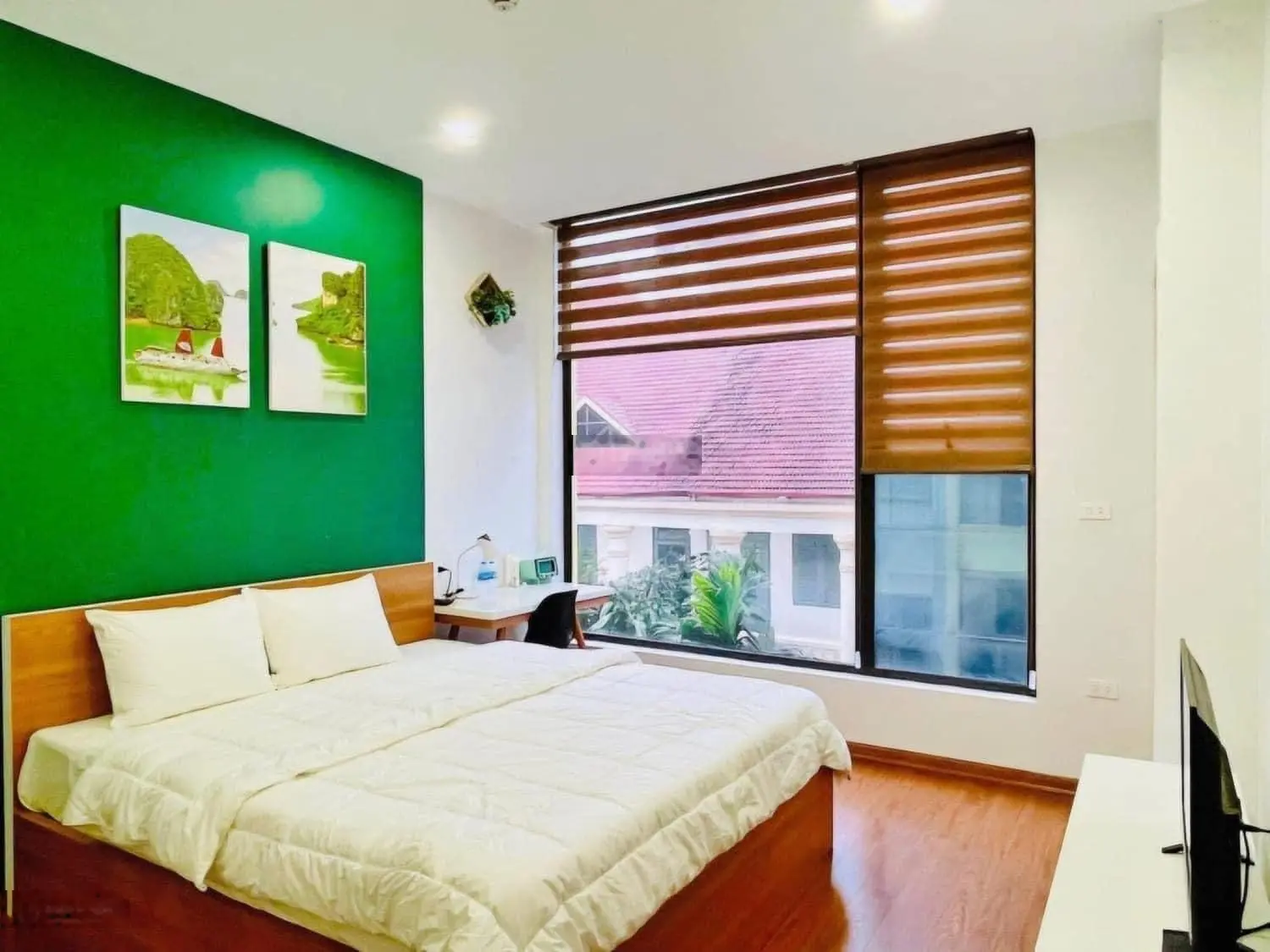 Bán nhà mặt phố Hồng Hà, Q Hoàn Kiếm, thang máy, KD, cho thuê dòng tiền, 132m2 7 tầng, 28 tỷ