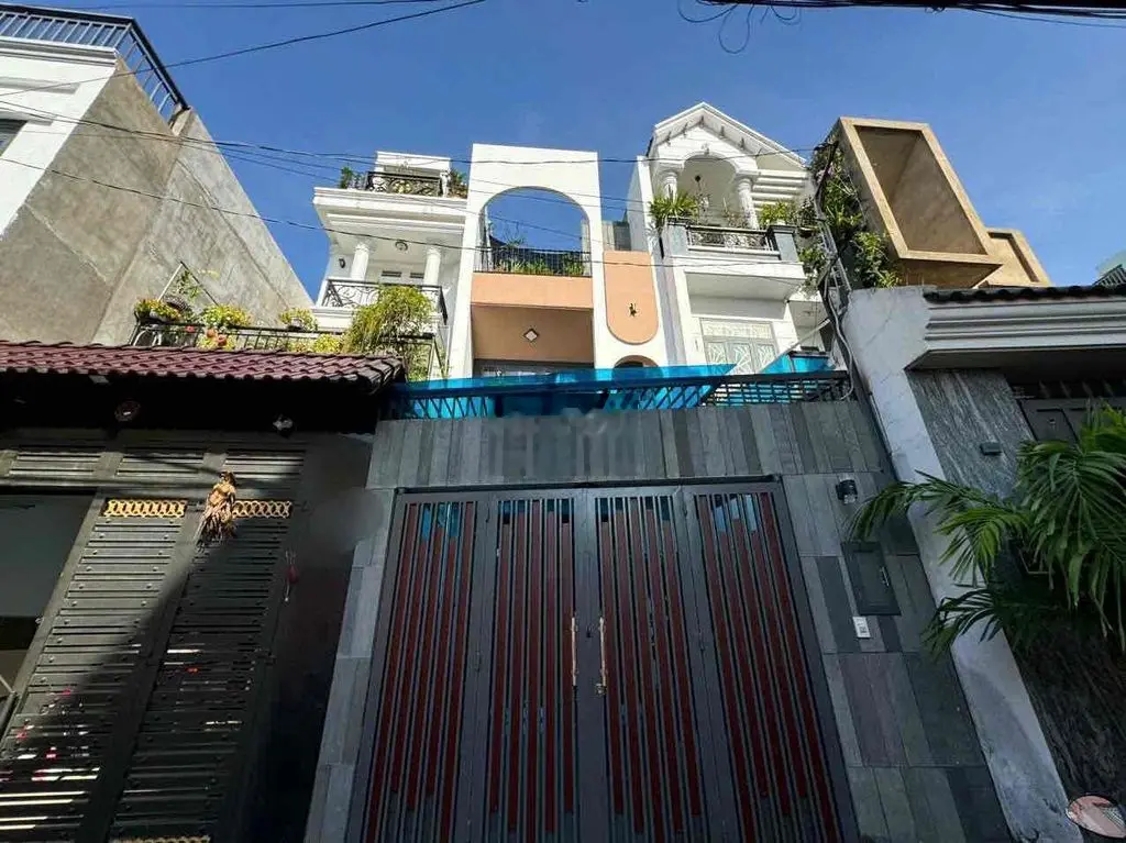 Nhà 3 tầng hoàn công hẻm xe tải 1/ gần chợ Hiệp Bình giá 7.6 tỷ