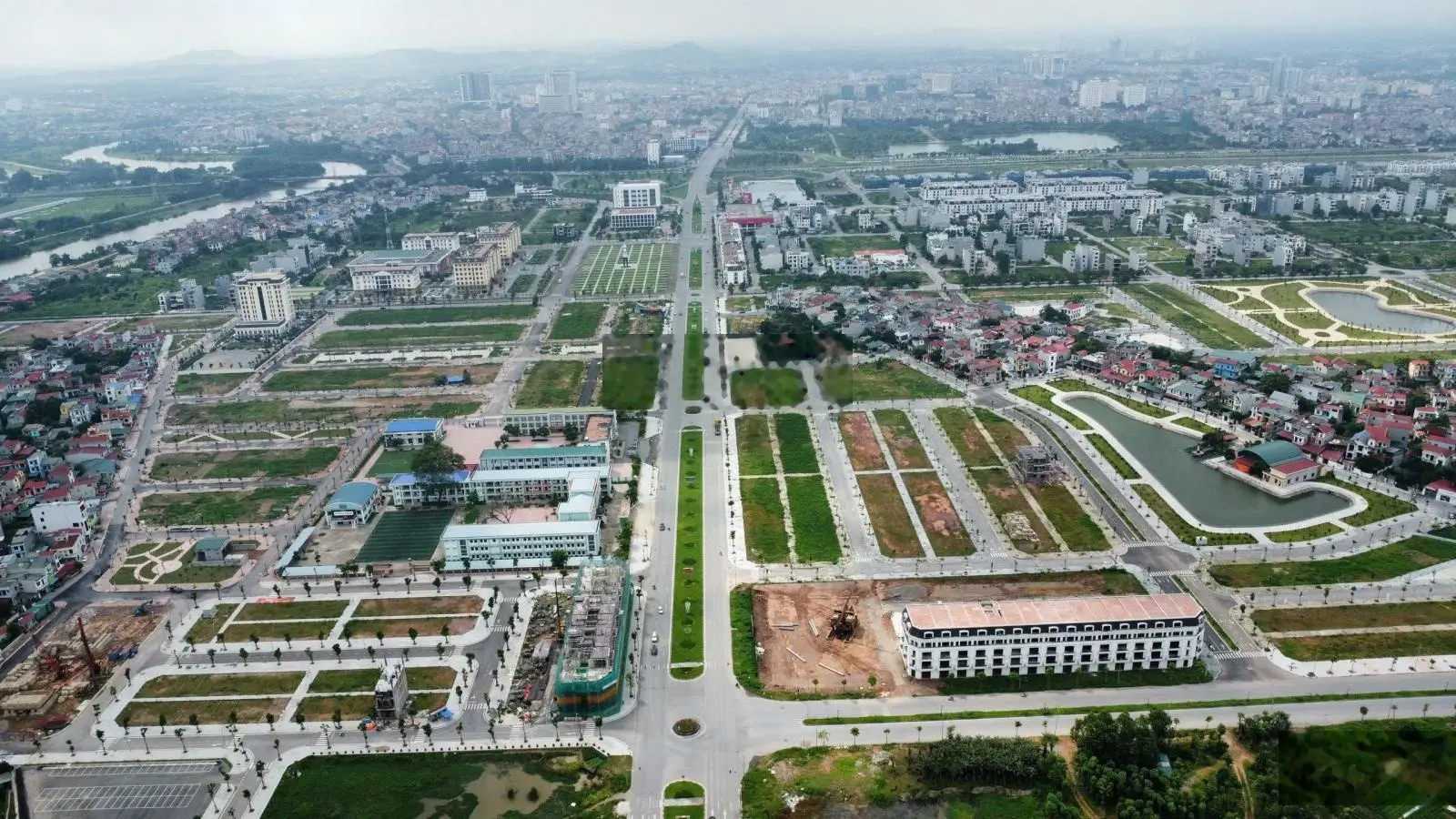 Hàng hiếm: Đất nền tự xây mặt đại lộ Hùng Vương - cạnh ngã 6 Bắc Giang