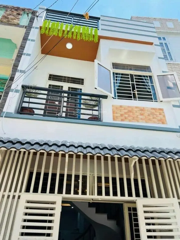 Kẹt vốn bán gấp nhà Nguyễn Gia Trí, Bình Thạnh 42m2. SHR BCC - đang thuê 15tr/tháng