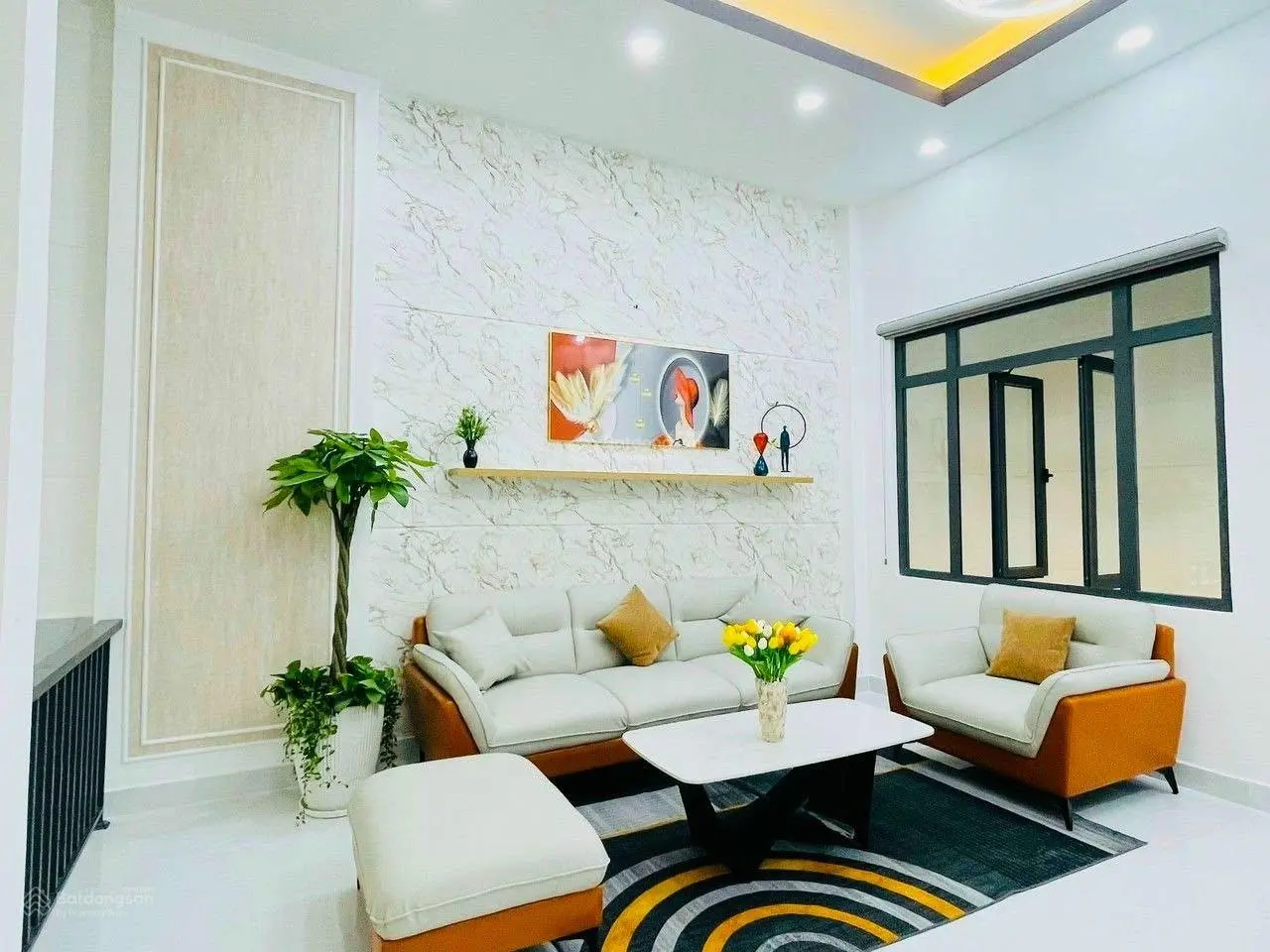 Kẹt vốn bán gấp nhà Nguyễn Tiểu La, Phường 8, Quận 10. Giá 3 tỷ 550. Sổ hồng. LH 0904 430 *** Minh