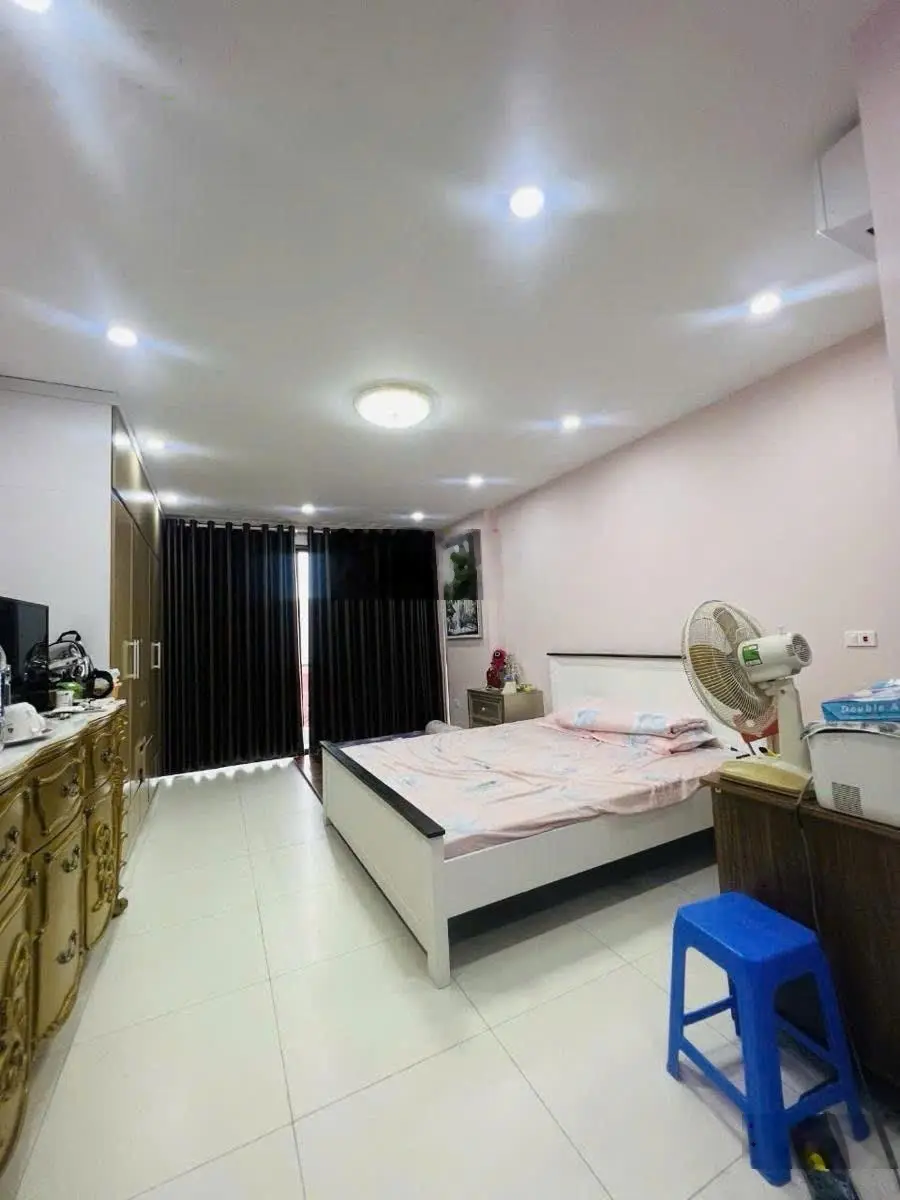 Bán nhà riêng Từ Liêm 48m2, ô tô tránh vỉa hè kinh doanh, thang máy, full đồ