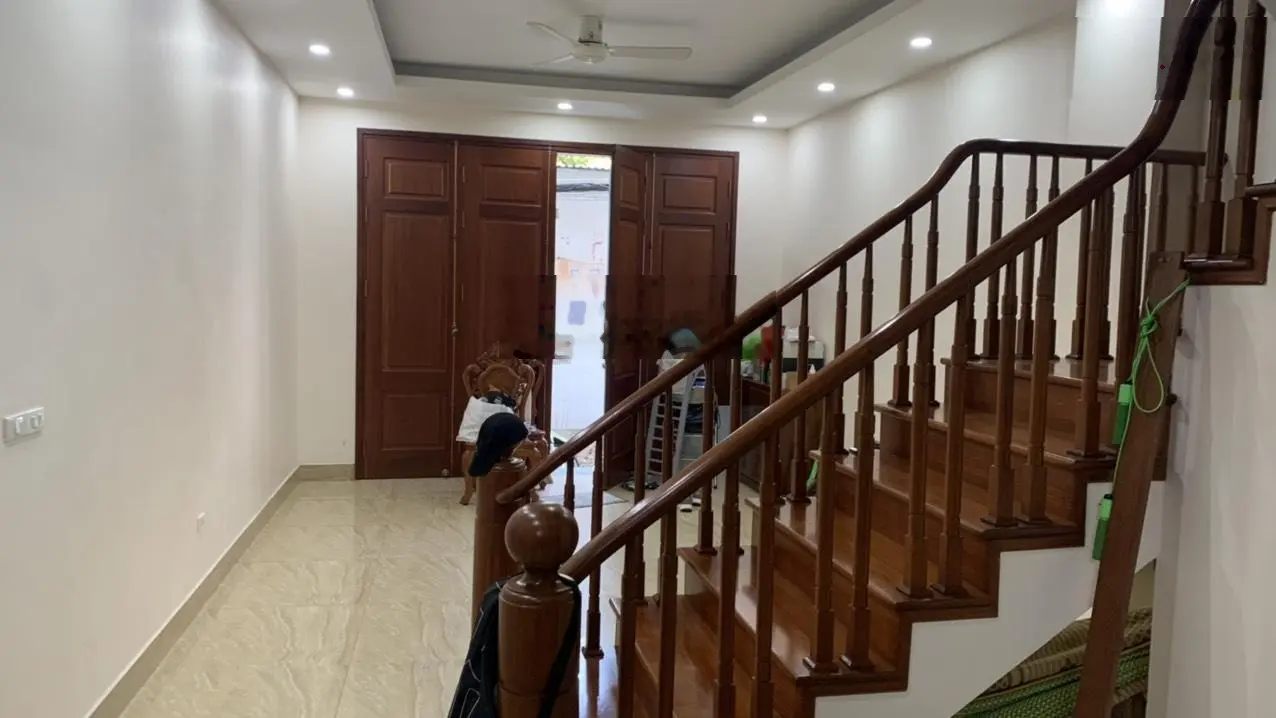 Bán nhà 45m2x4 tầng ngõ 72 Dương Quảng Hàm, ôtô cách 15m. 7.5 tỷ