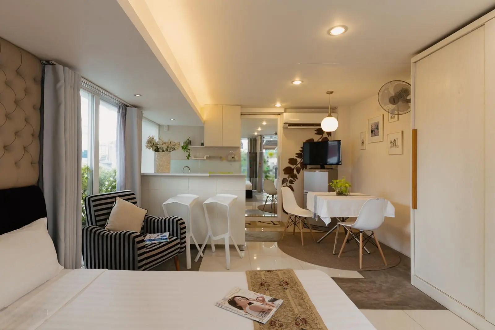 GIÁ CỰC RẺ. Bán nhà Phan Đăng Lưu, PN.150m2(7x22m) - 5 tầng - (11PN - 10WC). - TN: 200tr/th. 22 tỷ