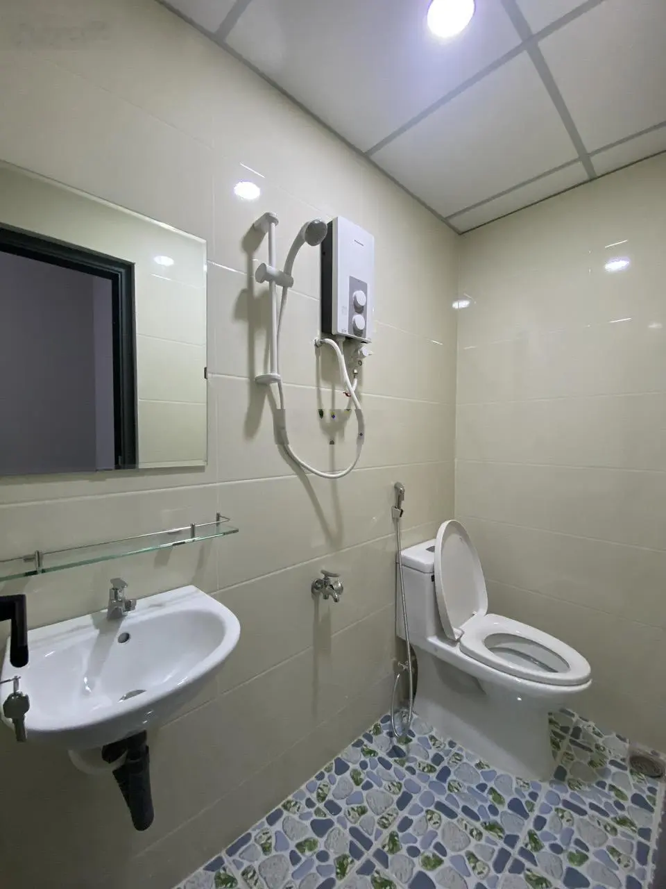 14.5 Tỷ - Mặt Tiền / Trần Quý Cáp - 3.8x20m / CN : 62m2 - 5 tầng / 12 CHDV - 720 triệu / năm