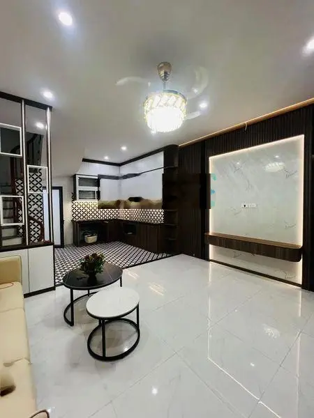 Cần bán nhà gấp Tây Mỗ, lô góc, ô tô đỗ cửa, 5 tầng, 3 tỷ 6
