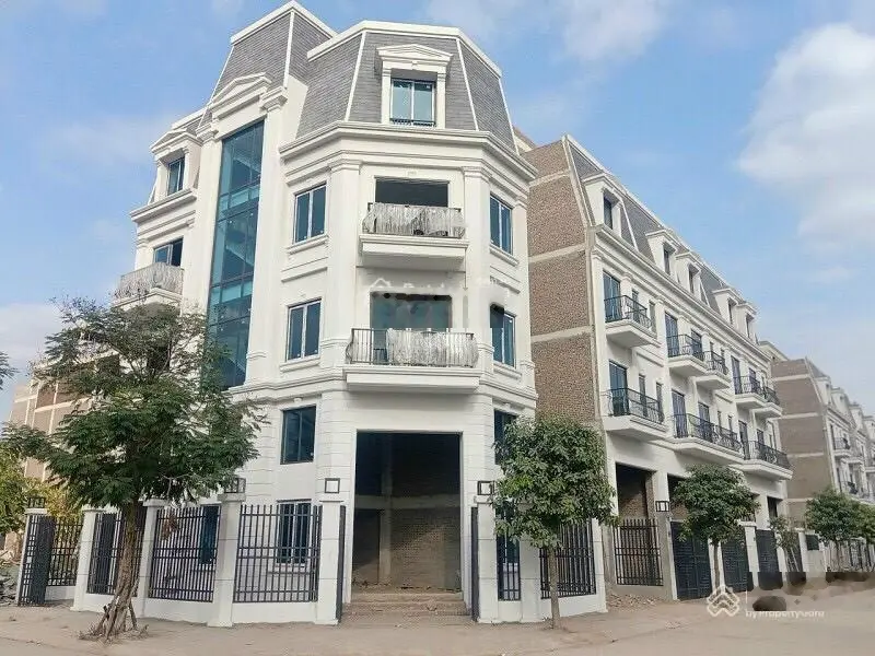 Bán căn liền kề 80 m2, 5 tầng 1 tum, sổ đỏ cầm tay, Happy Land 1-5, Nguyên Khê, Đông Anh nhỉnh 9 tỷ