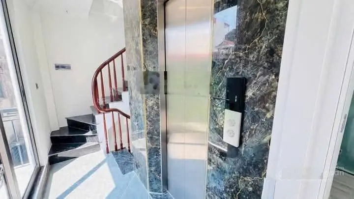 Nhà Đẹp Thang Máy Phố VIP Thái Hà, Đống Đa 33m, 6 tầng, mt 7m, giá 13.2 tỷ.