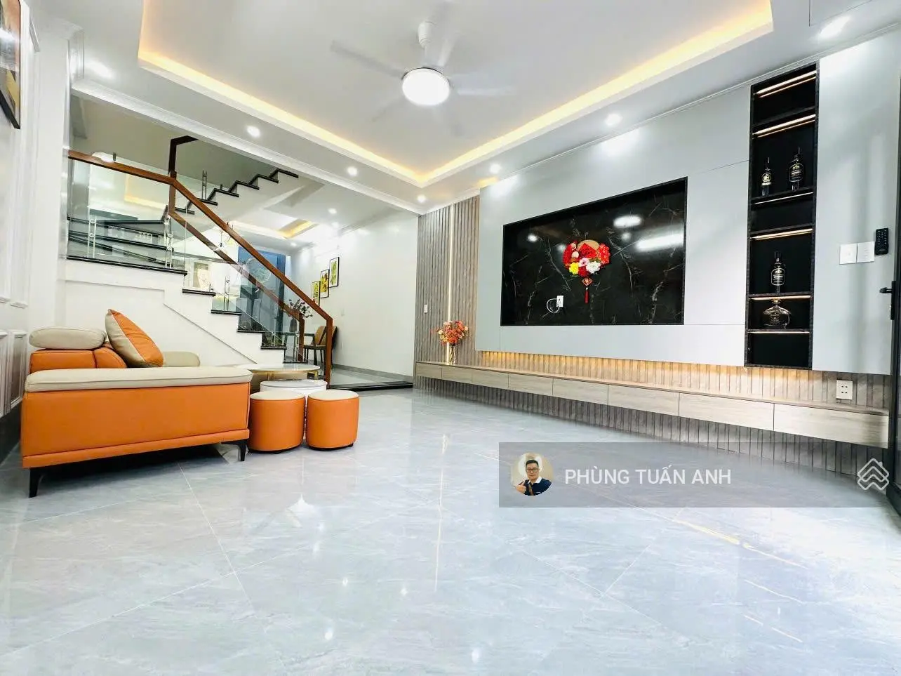 Bán nhà cao cấp vừa xây mới ô tô đỗ cửa tại Khúc Thừa Dụ - giá ưu đãi