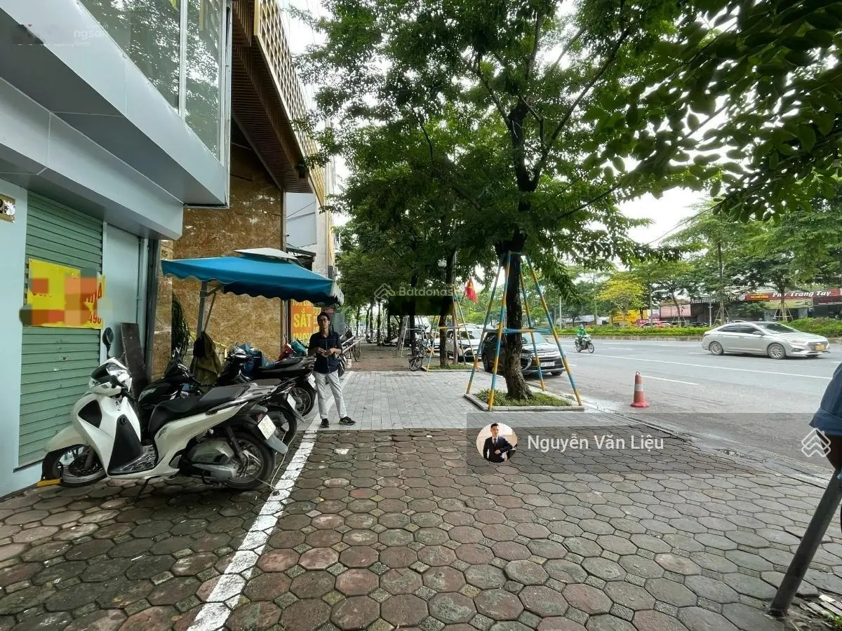 Mặt phố Võ Chí Công, Tây Hồ, thang máy, vỉa hè bóng đá, 130m2 6T MT 16m, giá 50 tỷ