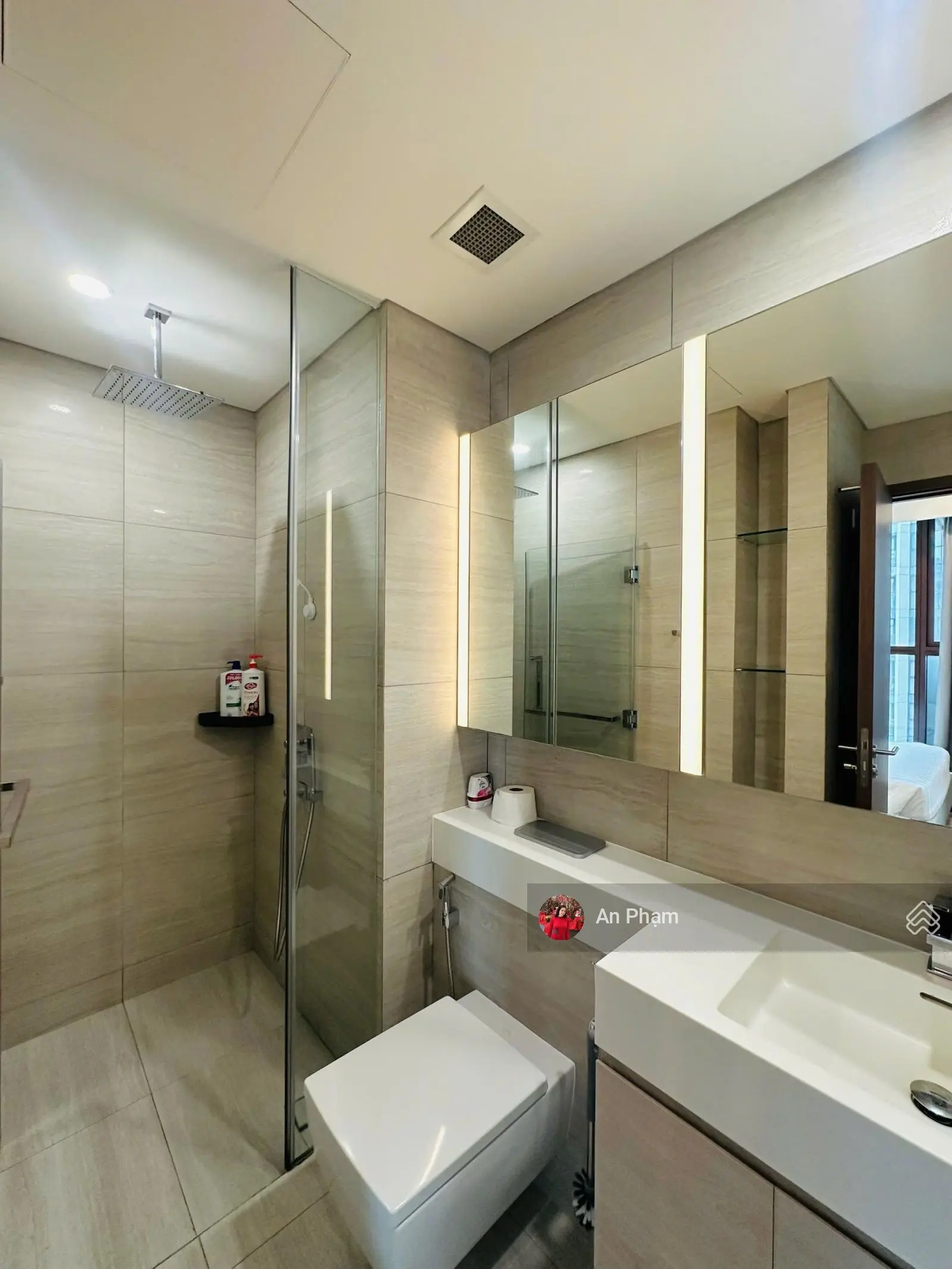 Bán The Galleria - Metropole 1 phòng ngủ view cầu Bason