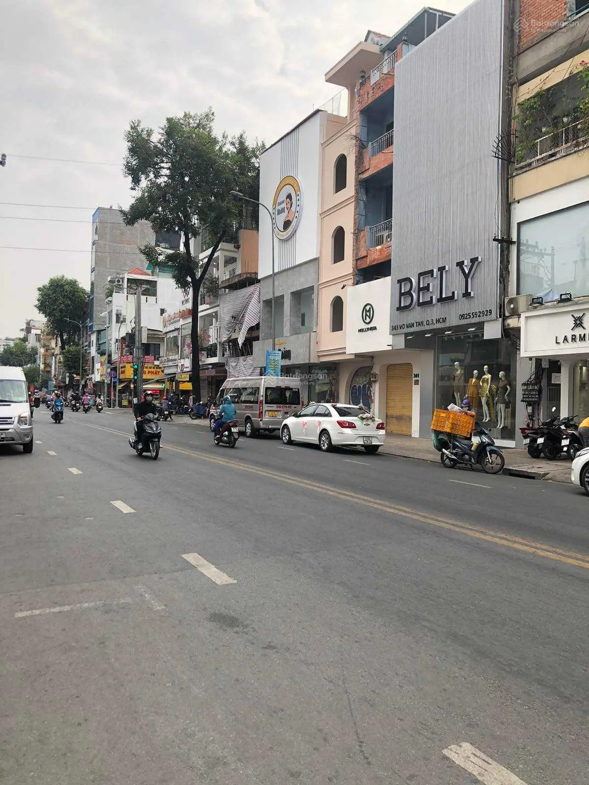 11 x 23m, bán nhà cấp 4 MT Đặng Văn Ngữ - P. 13 (giá 51 tỷ)