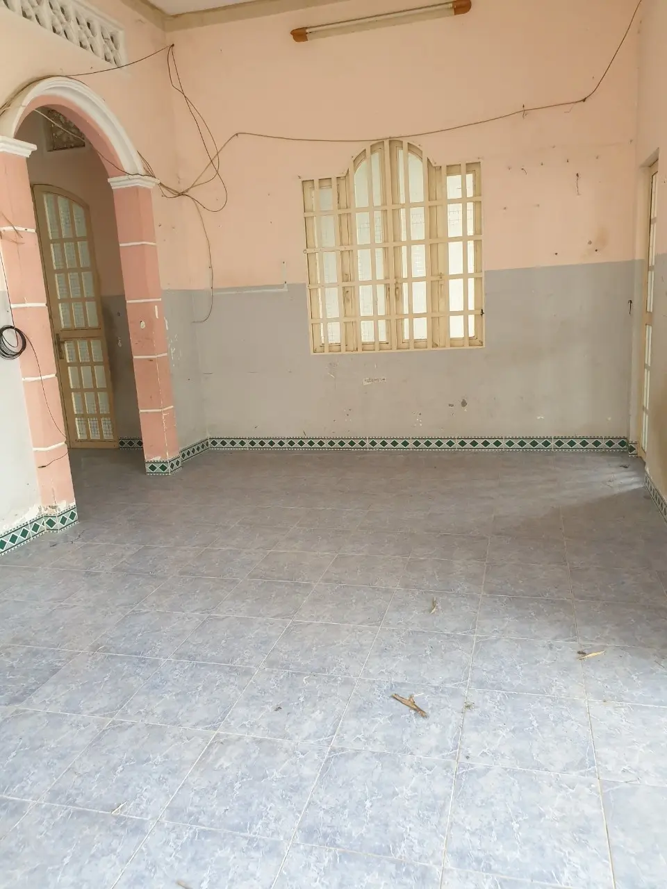 Bán gấp nhà + kho DT 300m2 (10x30) hẻm Tân Xuân 1, gần UBND xã Tân Xuân