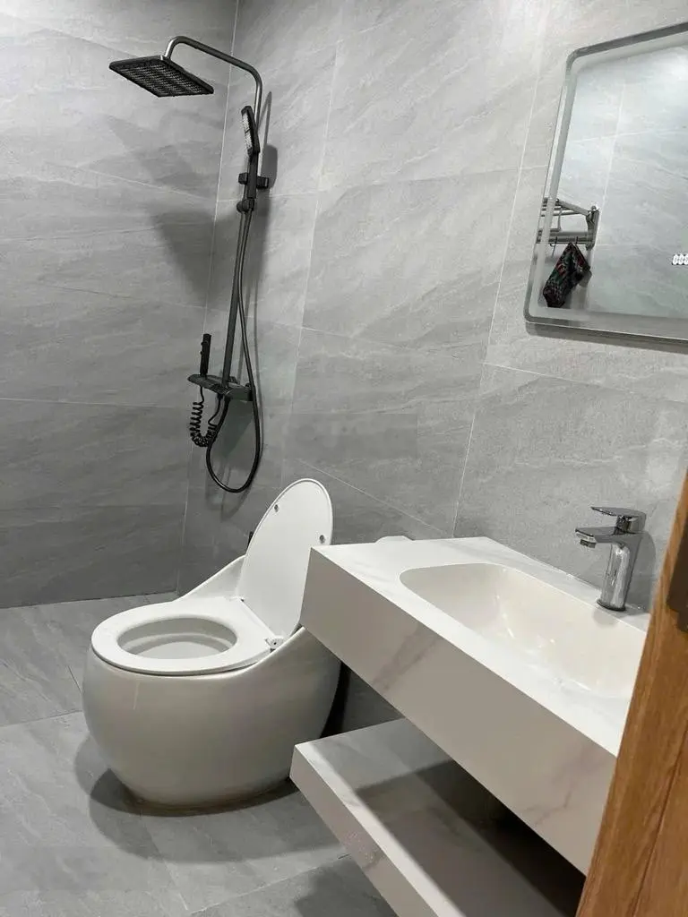 CẦN BÁN GẤP - Nhà Mặt Phố TT Cầu Giấy, Vỉa Hè 6M, Dt 66Mx8Tầng - Thang Máy - Giá Chốt 38.5TỶ