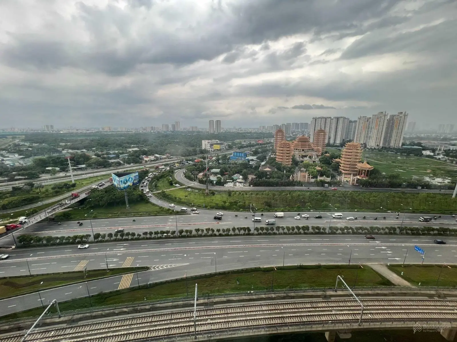 Bán căn 3 PN The Vista, 135 m2. Giá 8,2 tỷ chốt, rẻ nhất TT. Đang có HĐ thuê. Xem căn hộ 24/7