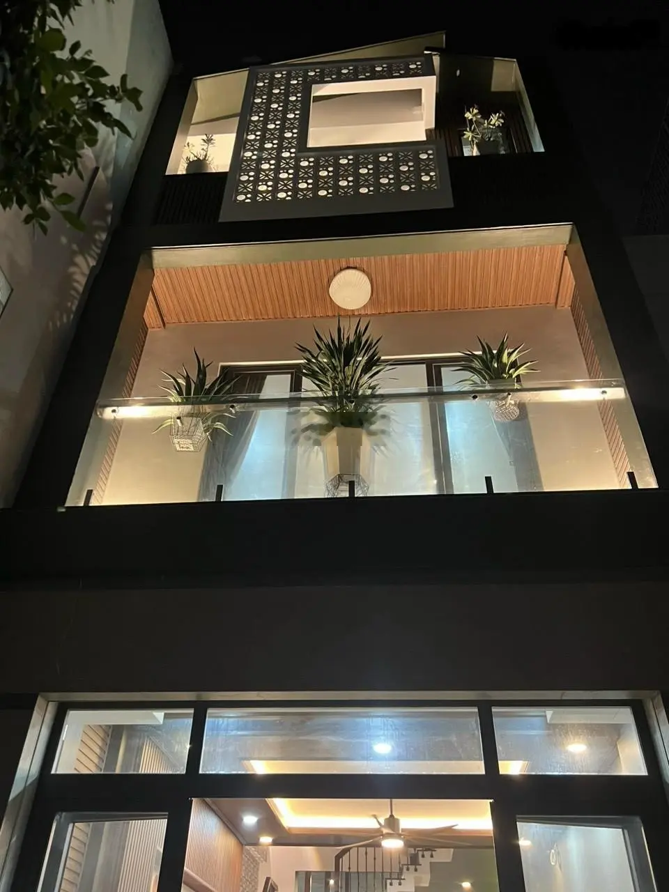 Gia đình chủ bán gấp nhà đang cho thuê 22tr/tháng, GIÁ 2TỶ580/52m2, đường Châu Thới - P.15 -Quận 10