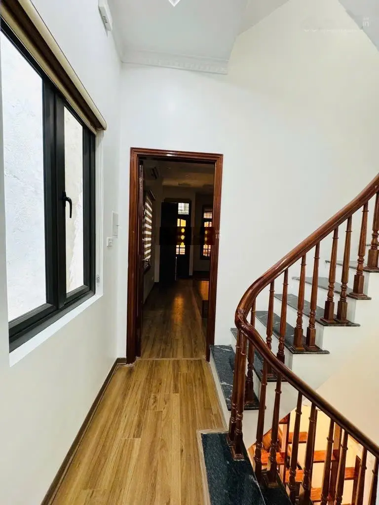 Bán Nhà Mới Xây, Ngõ Ô Tô, Diện Tích 43m trên đường Nguyễn Khang - Giá Chỉ Nhỉnh Hơn 10 Tỷ