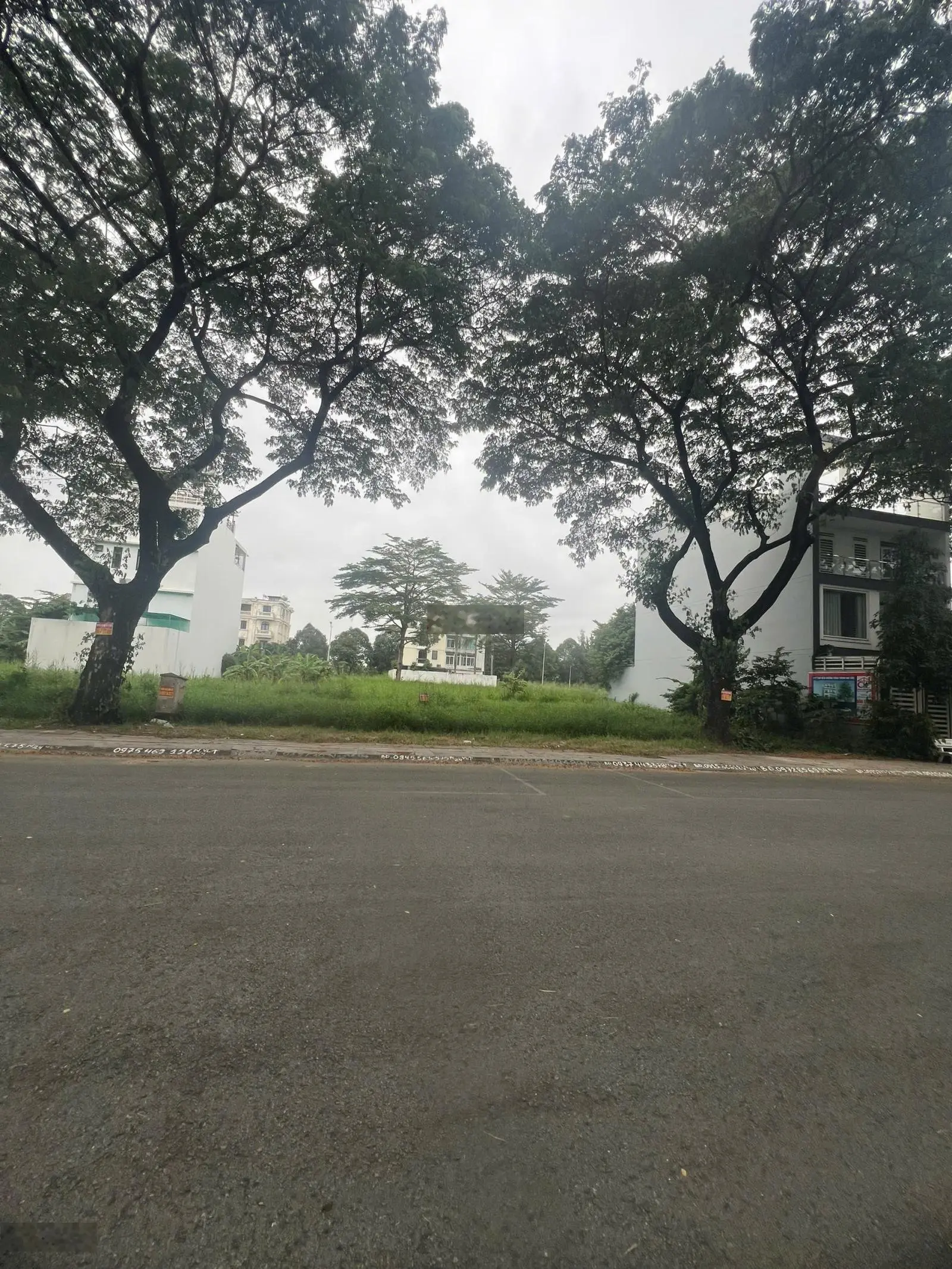 Bán đất Khu DA Villa Thủ Thiêm, mặt tiền đường Quách Giai, giá tốt nhất . LH: 0913 162 *** gặp chủ
