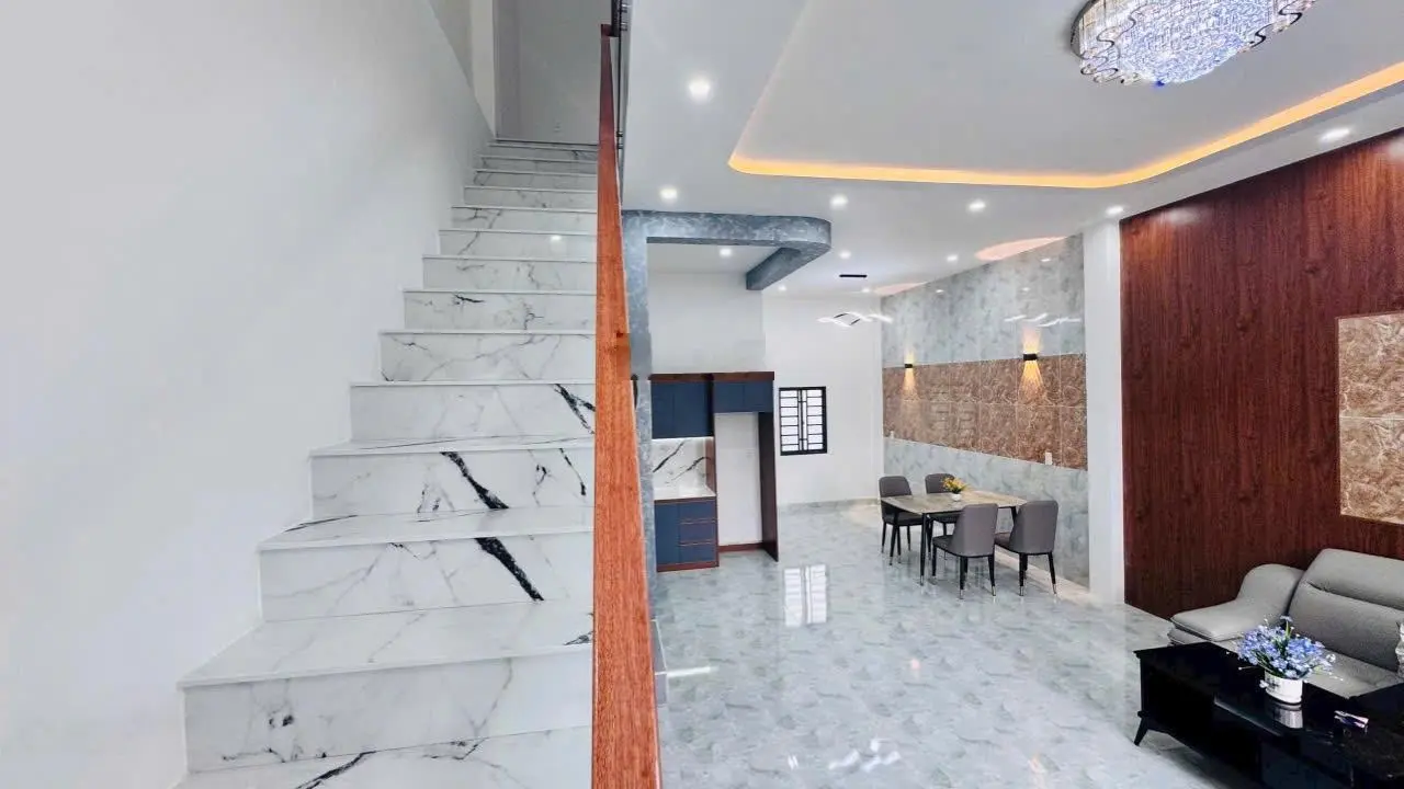 * Bán nhà mới đẹp 1 tỷ 499tr nhà 1 trệt 1 lầu đúc - Thị trấn Diên Khánh - Khánh Hoà.
