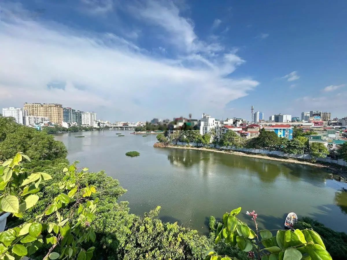 Cực ít nhà bán! bờ hồ Mai Anh Tuấn, ô tô tránh, thang máy, đẳng cấp, trong lành, cảm nhận cuộc sống