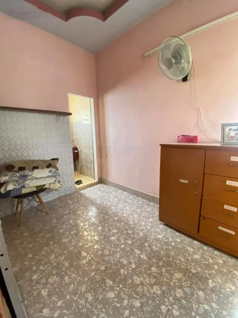 Tin thật: Nhà 2 tầng cũ, hẻm xe hơi thông, 5.5x21m không QH, mộ Bình Chiểu, Thủ Đức