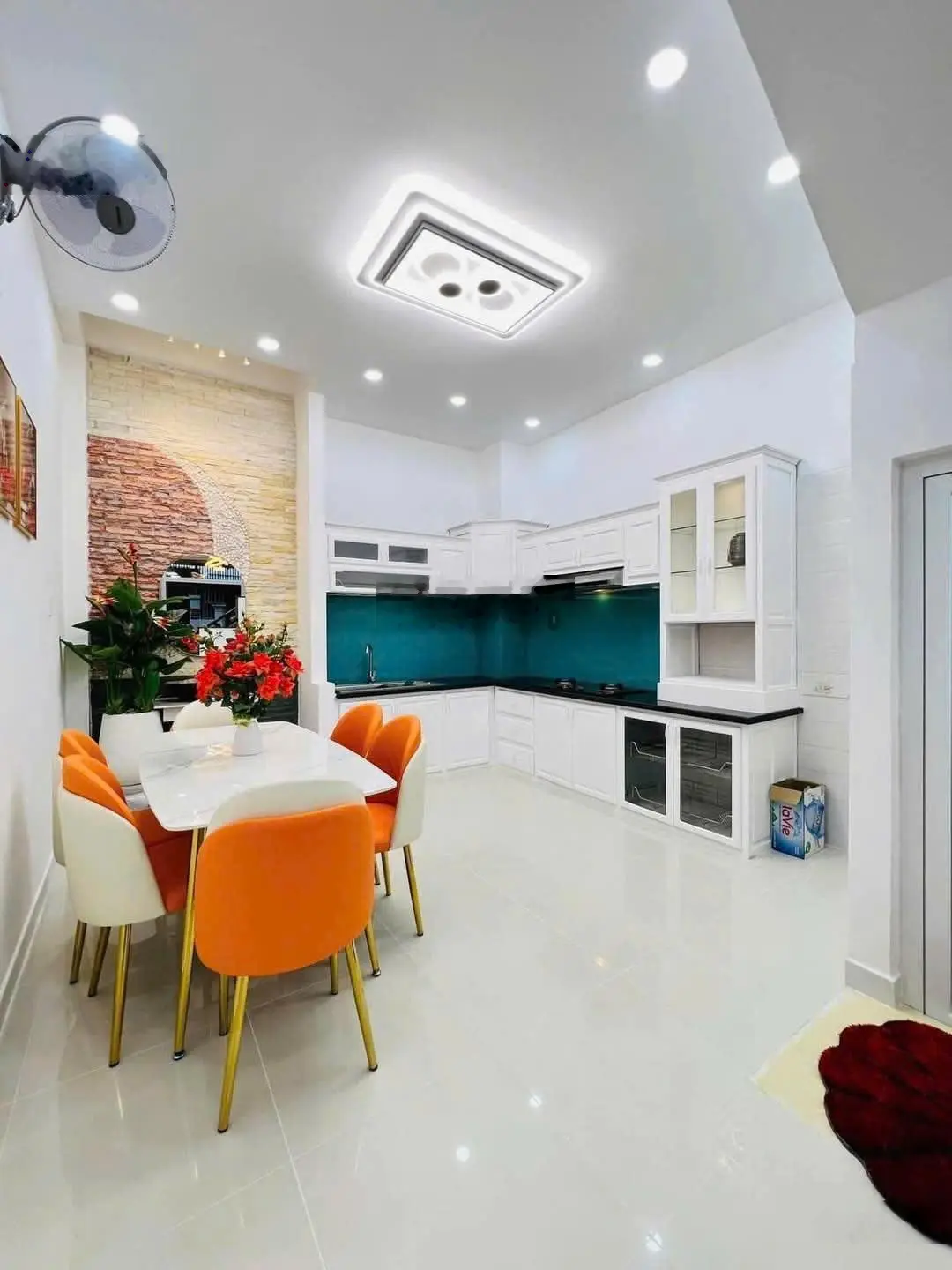 Nhà ngộp Võ Văn Tần, Quận 3, giảm sâu 300 triệu còn 3.5 tỷ/48m2, SHR