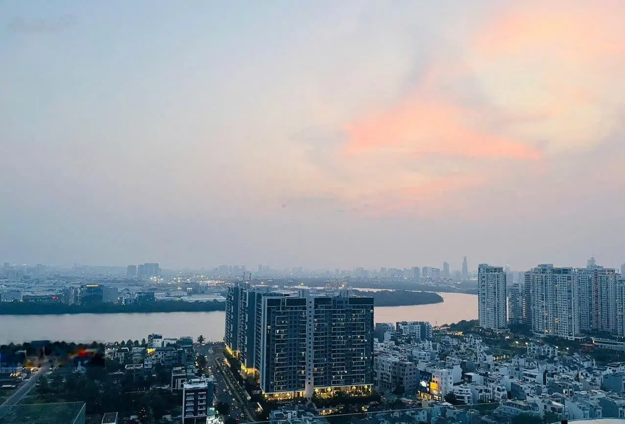 Cần bán căn hộ Waterina Suites 3PN, diện tích 155m2, full nội thất decor đẹp, giá 11,5 tỷ