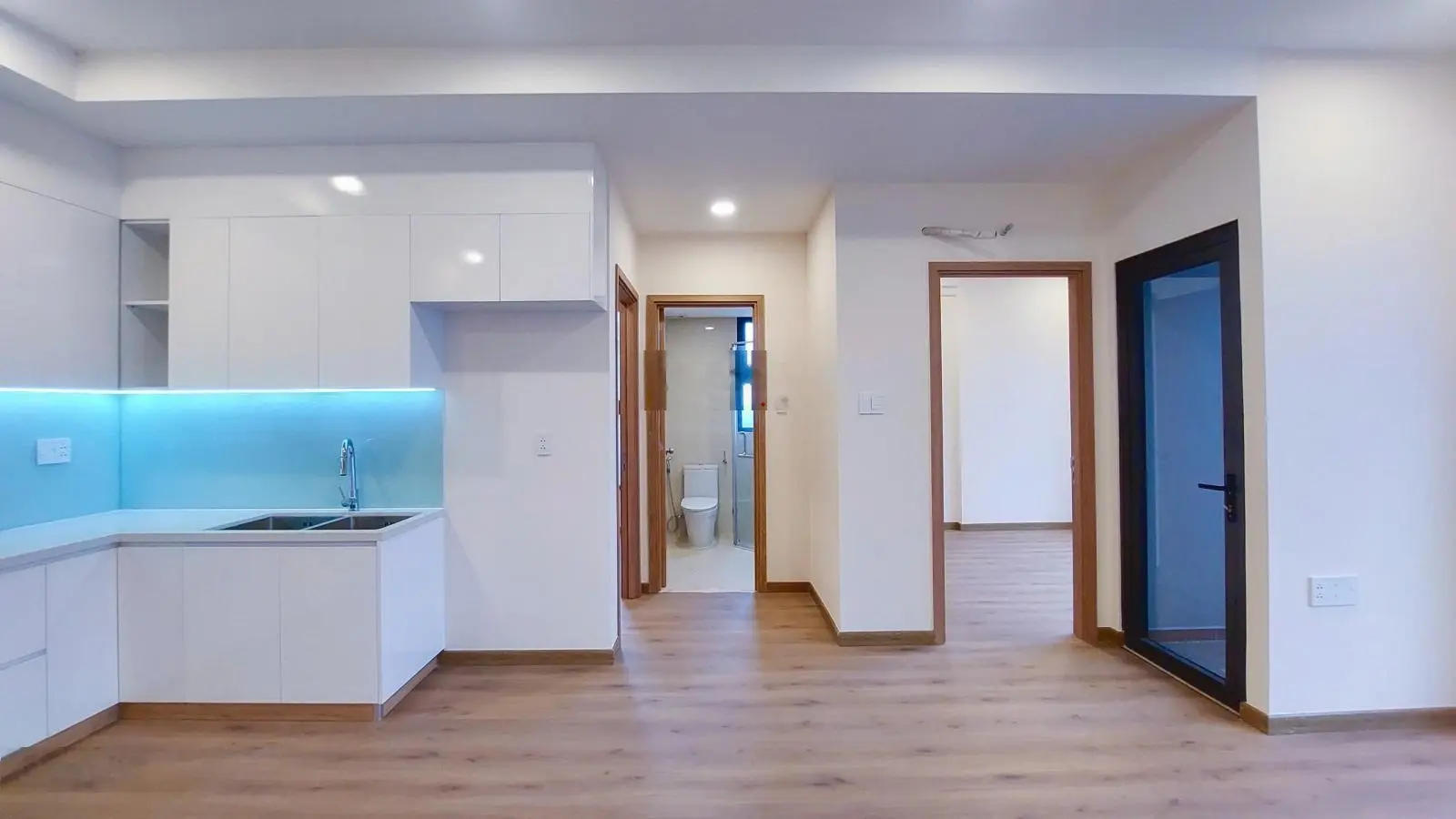 Cần ra gấp căn hộ ngay Phú Mỹ Hưng, view sông siêu đẹp giá chỉ từ 2.1Tỷ. Không ảo giá, liên hệ ngay