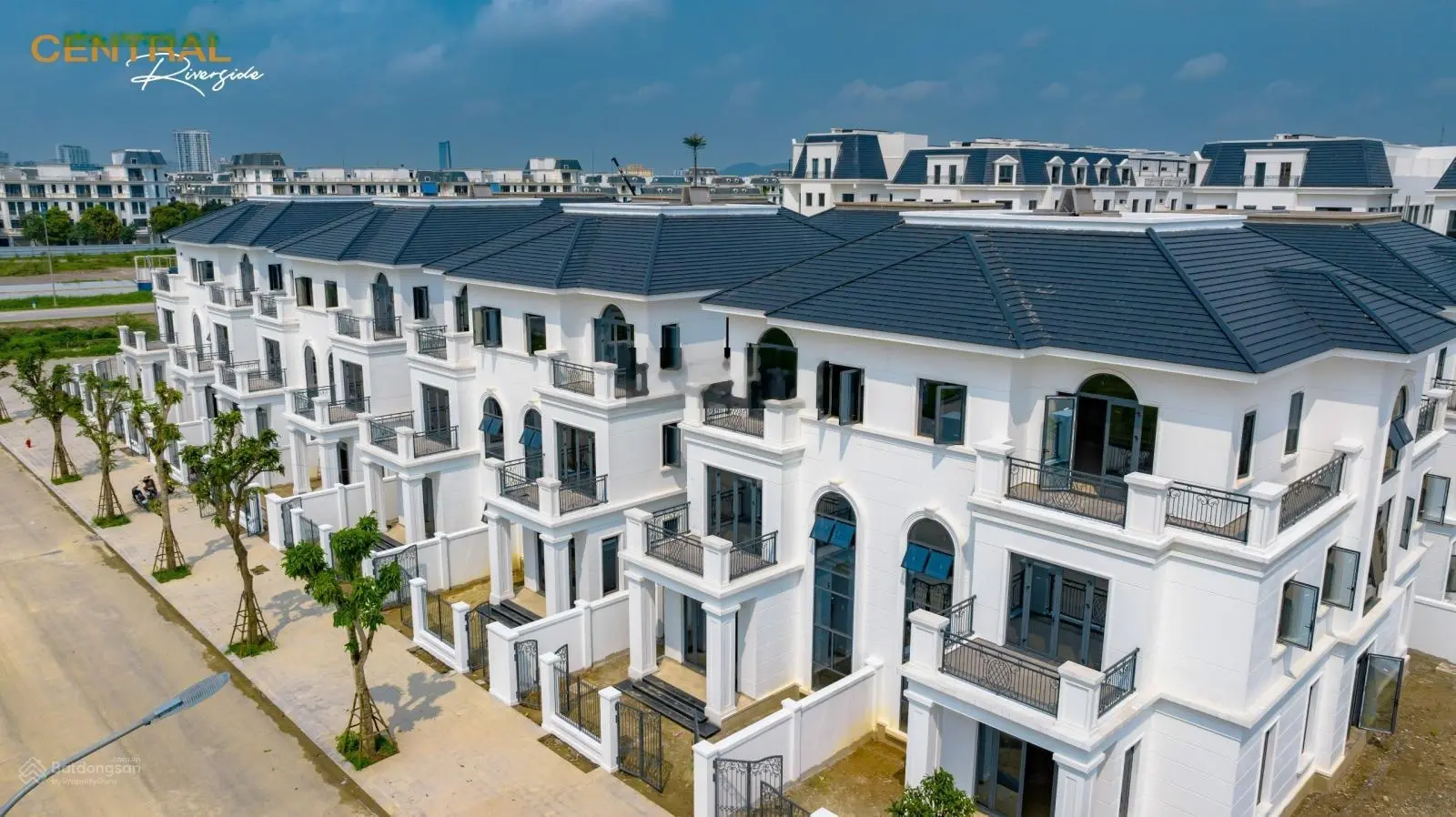 Xuất hiện biệt thự LK đối diện tỉnh ủy Thanh Hóa & 19 tòa CC Vinhomes đang xây với giá chỉ 1,5 tỷ