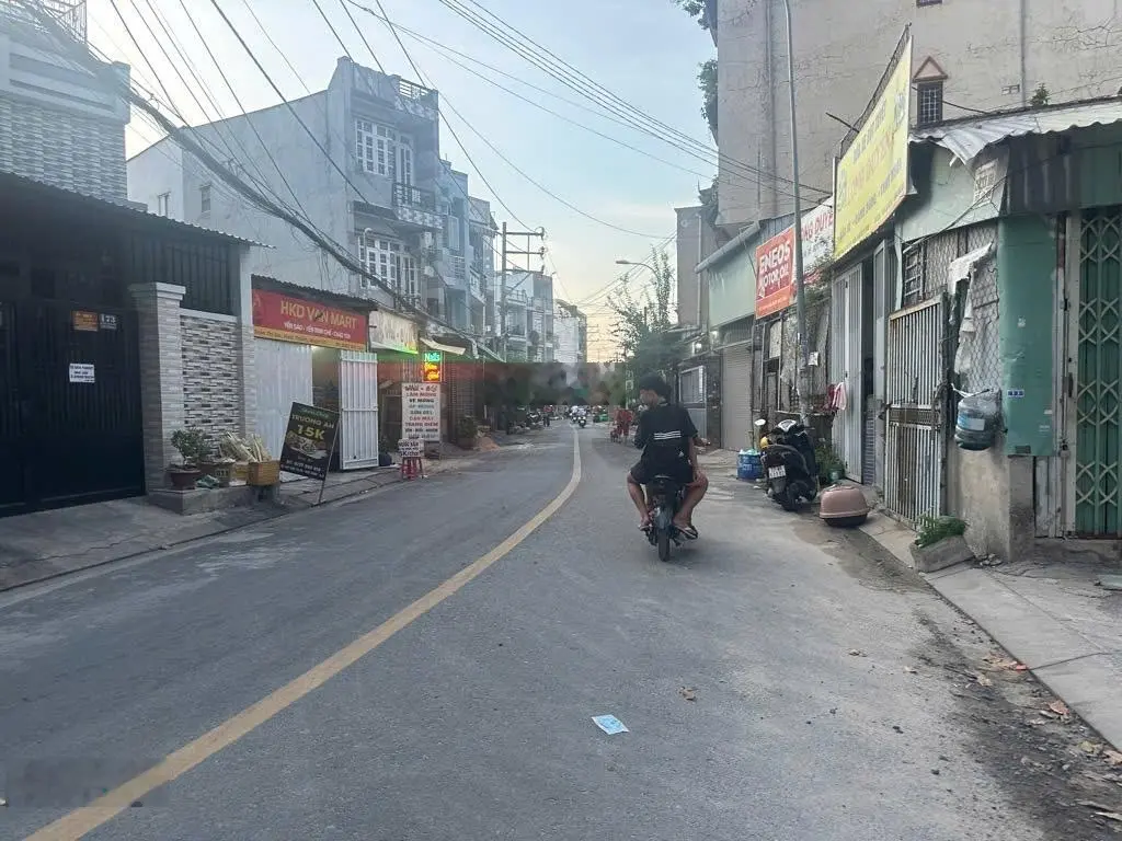 Mặt tiền kinh doanh ngay chợ - nhà đẹp lung linh - tặng full nội thất - 4x14m - 4 tầng - giá 6.3 tỷ