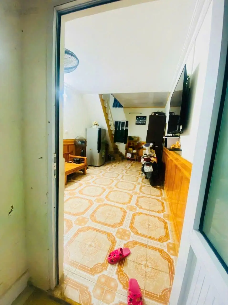 Nhà 2 tầng sạch sẽ ở luôn được. Ngõ 320 Lê Lai - Ngô Quyền - Hải Phòng dành cho người thu nhập thấp