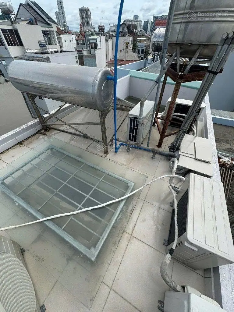 Bán nhà 4 tầng - khu dân cư hiện hữu không lo giải tỏa - đường Khánh Hội VIP Quận 4