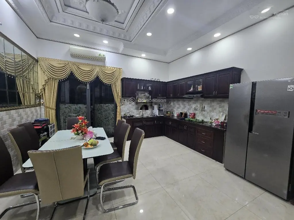 Bán nhà MTKD Dương Cát Lợi, Nhà Bè, 125m2, 4 tầng BTCT, đường 12m, sát cầu Phú Xuân, chỉ 12 tỷ