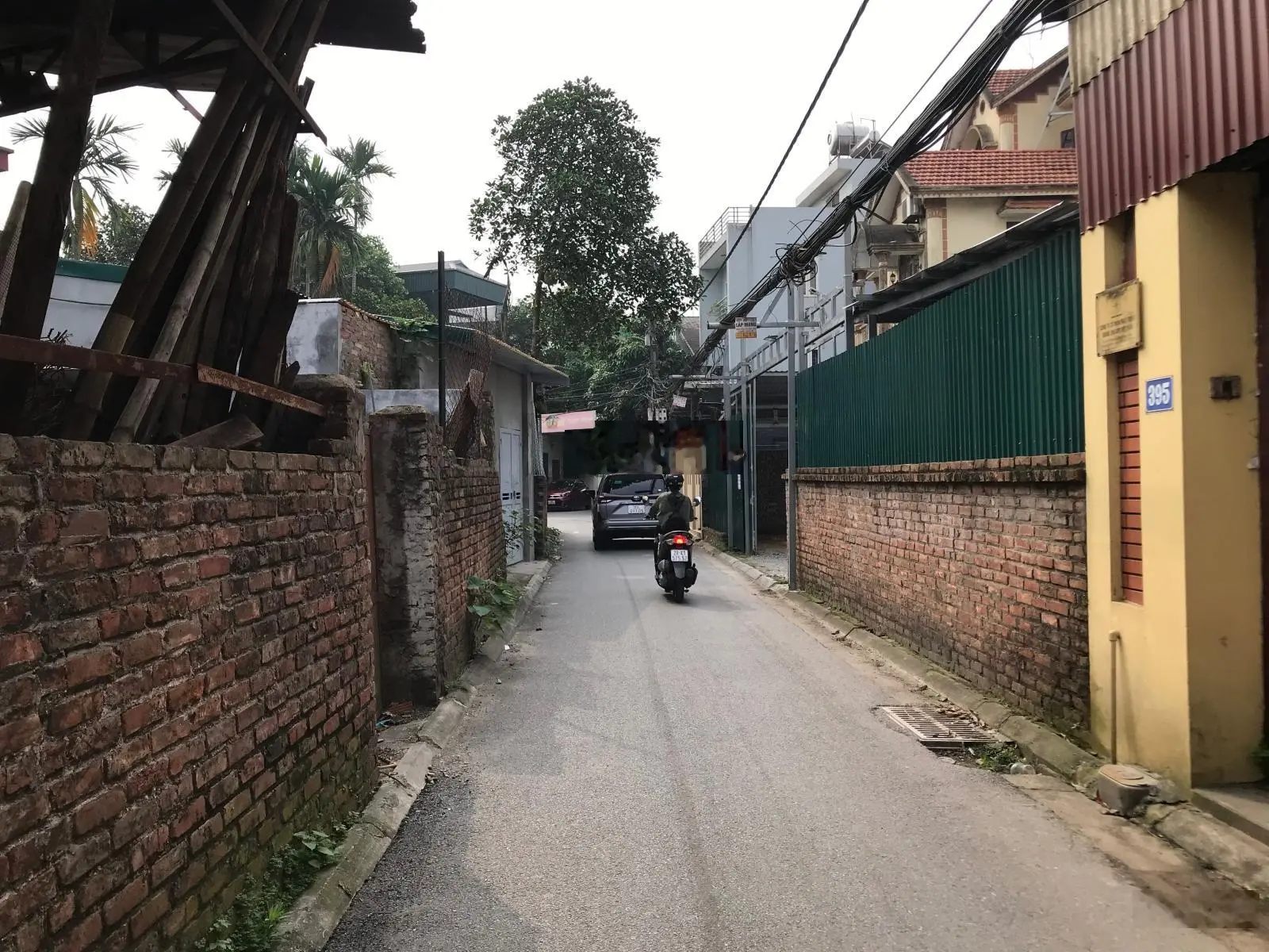 Tại Ngọc Thuỵ nhỉnh 3 tỷ có ngay 71m2 đất đường trước nhà ô tô tránh bagac ô tô vào nhà