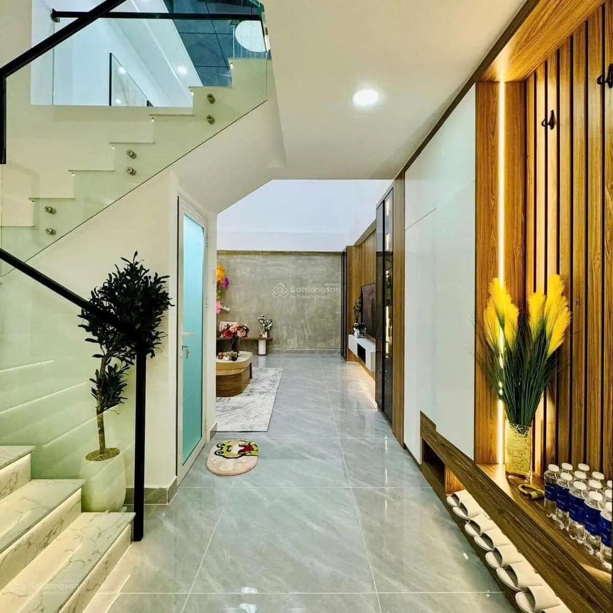 Giá siêu rẻ quận 7, đường bùi văn ba, chỉ 3 tỷ 550 - dt50m2, kc-5 lầu, nhà đẹp - sổ sẵn - hoàn công