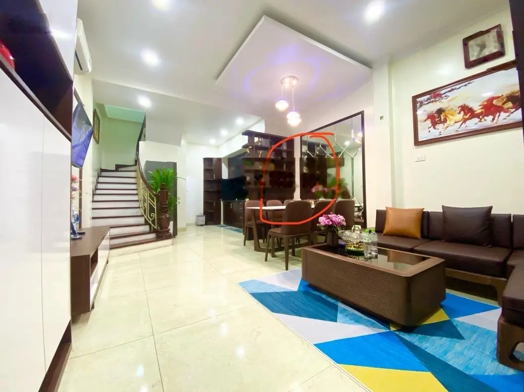 Siêu phẩm - siêu hiếm - nhà đẹp ở luôn - tặng full nội thất xịn xò - 20m ô tô tránh .40m chỉ 9.xt