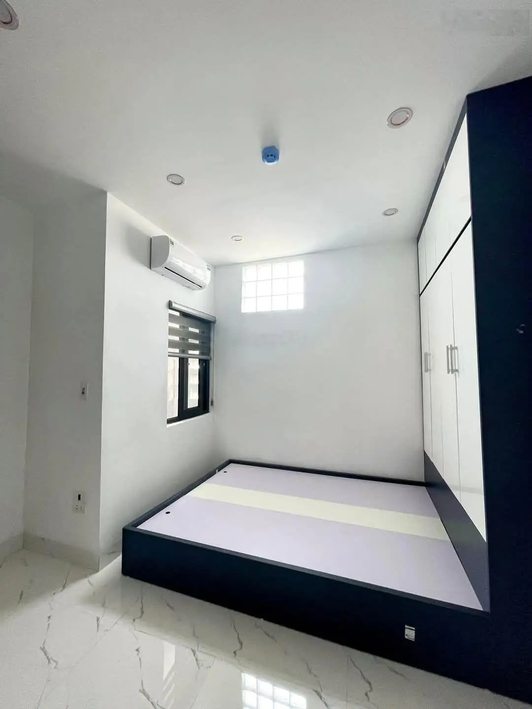 Bán tòa CCMN phố Hoàng Mai 68m2 * 6 tầng * 12 phòng full đồ. Doanh thu đạt 50tr/ tháng