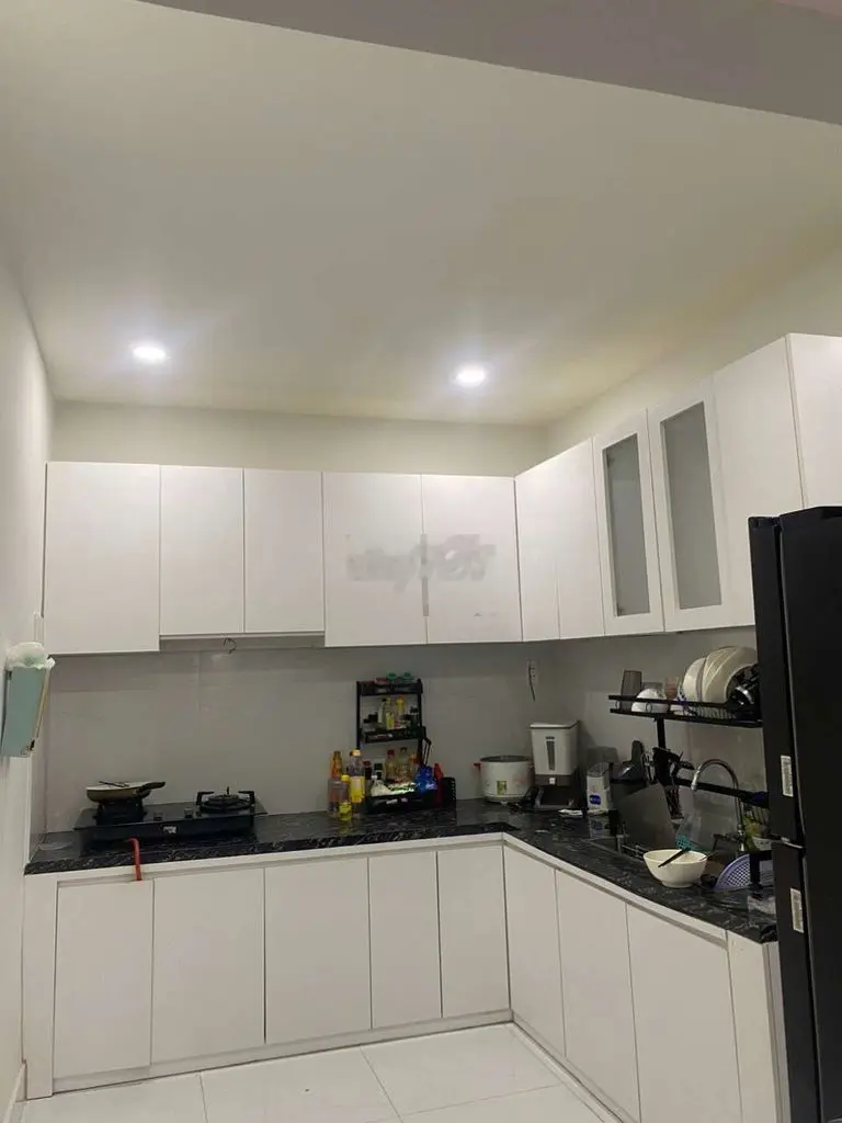 Nhanh tay!! Nhà đẹp giá vô cùng hợp lí ngay trường Đại học, chợ