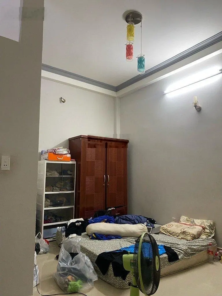 Hơn 8tỷ - mặt tiền kinh doanh - 3 tầng - 4,5x16m - ô tô thông - cách Lotte 200m