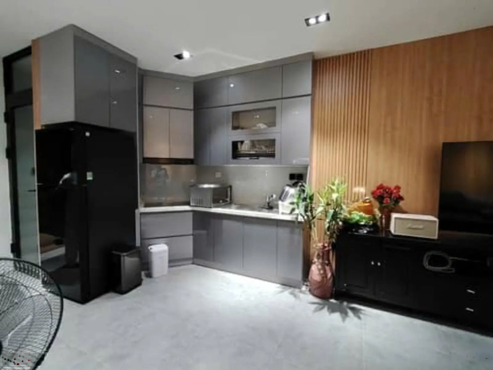 14.8 tỷ! Bán nhà phân lô Phố Lạc Trung 40m2 x 4T, MT 4m. LH: 0975 997 ***