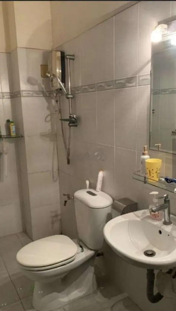 Bán nhà mặt tiền đường Lê Cao Lãng Tân Phú 4m×19m 2 lâu