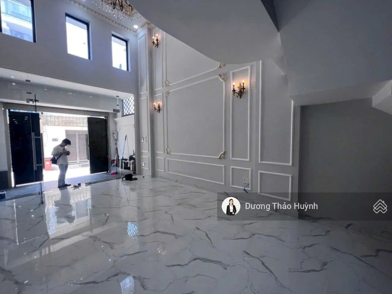 Bán nhà đẹp 5 tầng - tặng nội thất ngay Phạm Văn Đồng - Đường 8m thông - Hoàn công chuẩn có TL tốt