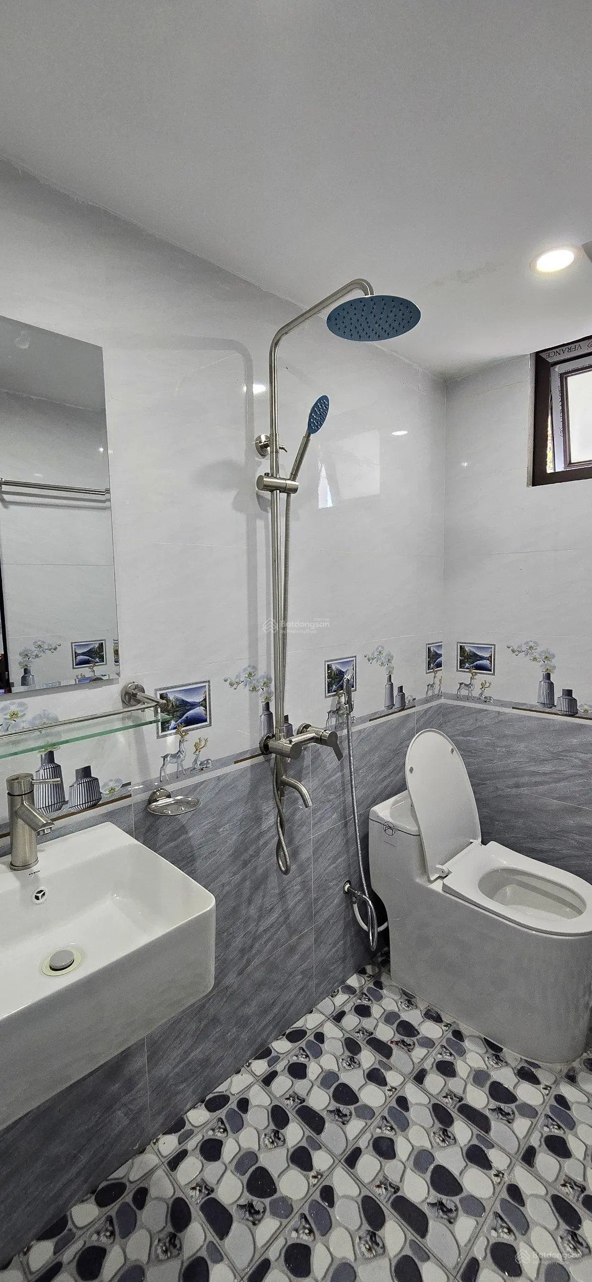 Rẻ nhất hoài đức! nhà 4t*56m2, có sân để xe riêng. xây độc lập, ô tô đỗ cửa.cách đl.thăng long 200m