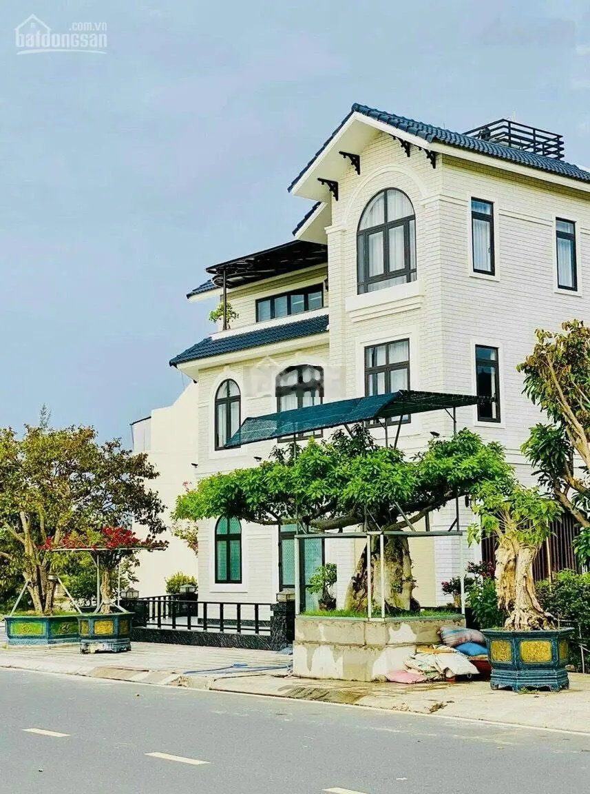 Cần bán lại nền đẹp Golden Bay view hồ view công viên, đường 26m giá tốt LH 0908 207 ***
