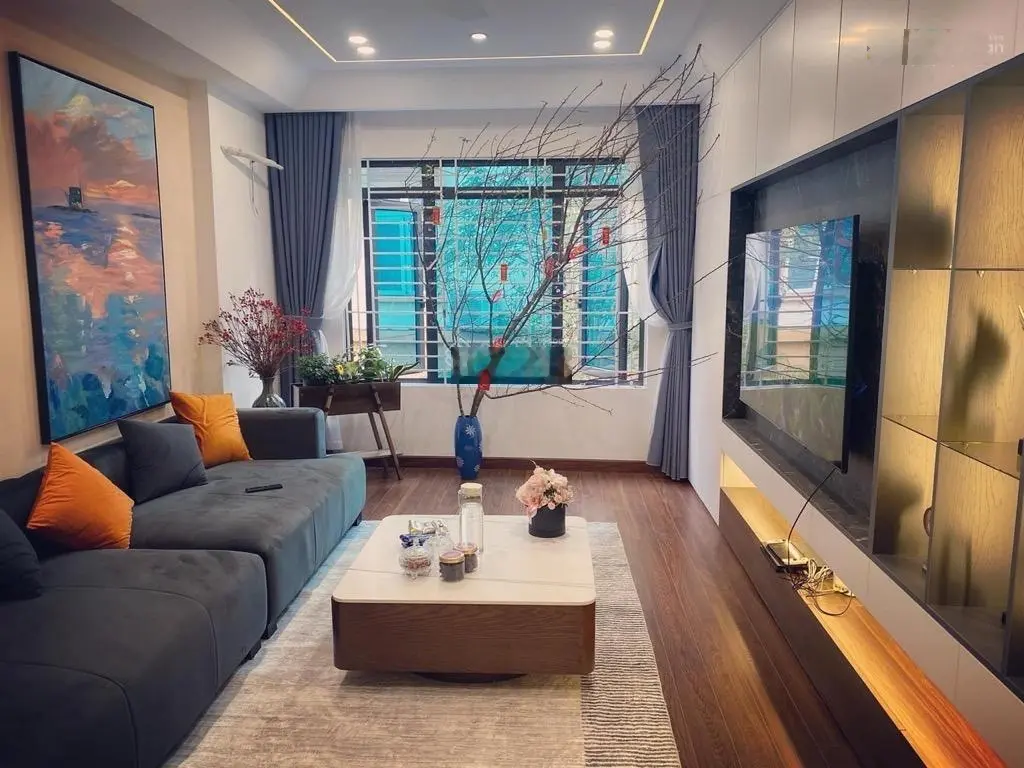 Ô tô tránh Yên Hoà nhà đẹp ở luôn, trường học, công ty xung quanh, DT 46m2, 5 tầng, giá 15 tỷ nhỉnh