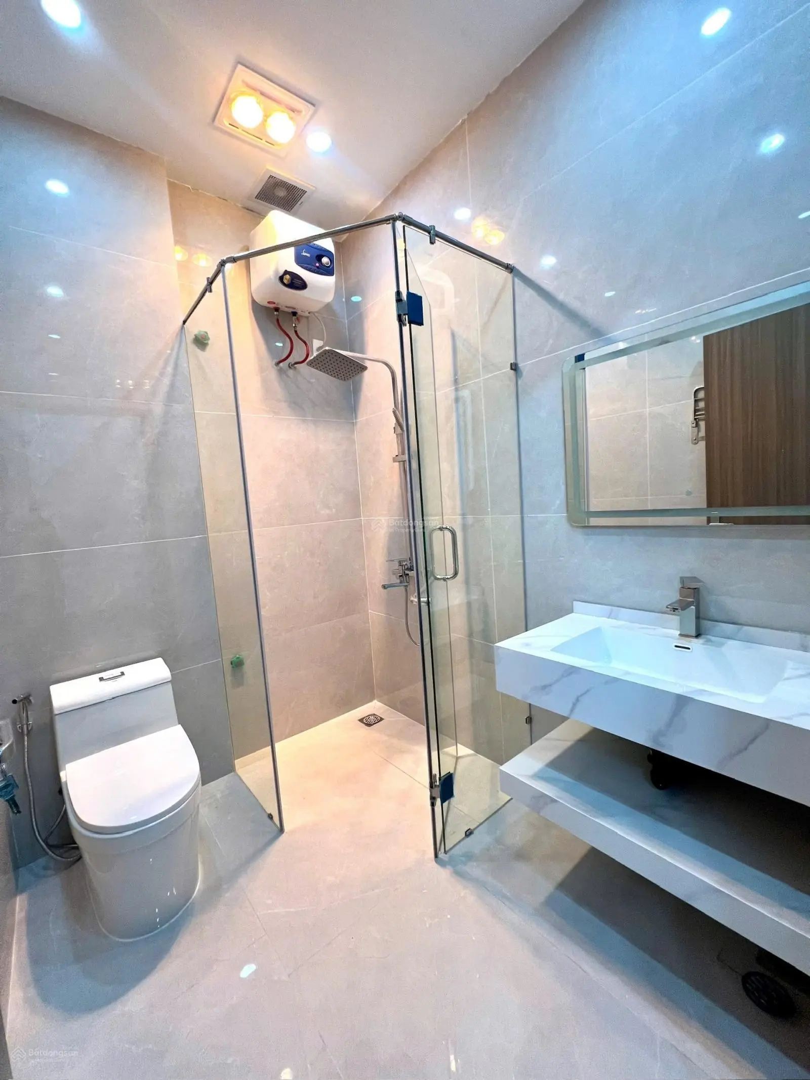 Bán gấp nhà riêng 3 tầng tại phường vĩnh niệm, giá 4,12 tỷ, diện tích 71m2