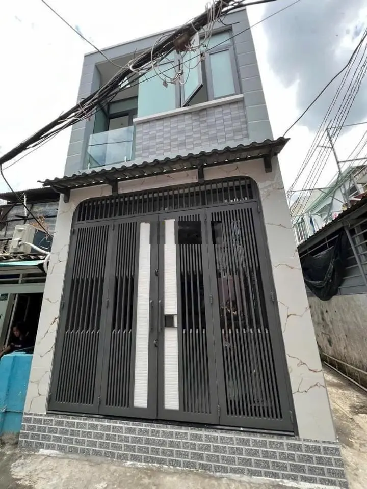 Ba Đình, P9, Q8 vị trí đẹp sau căn mặt tiền giá tốt nhà đẹp